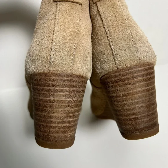 TOMS Kelsey Suede Wedge Booties Taupe Perforated Ankle Boots Women’s Size 9 - Picture 6 of 12
